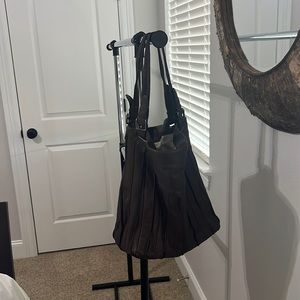 Donald Pliner Tote